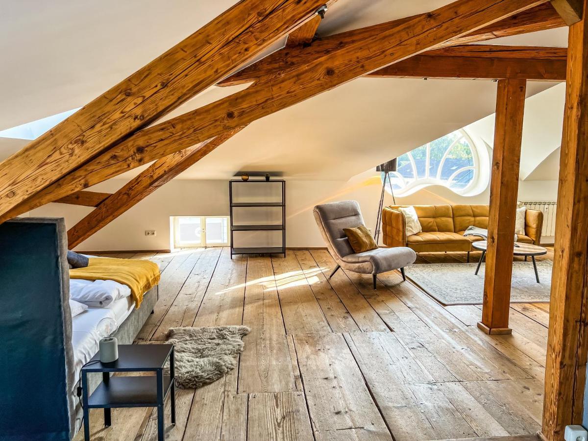 Loft-Wohnung Im Herzen Von Prien - 100M2 - Smarttv ภายนอก รูปภาพ