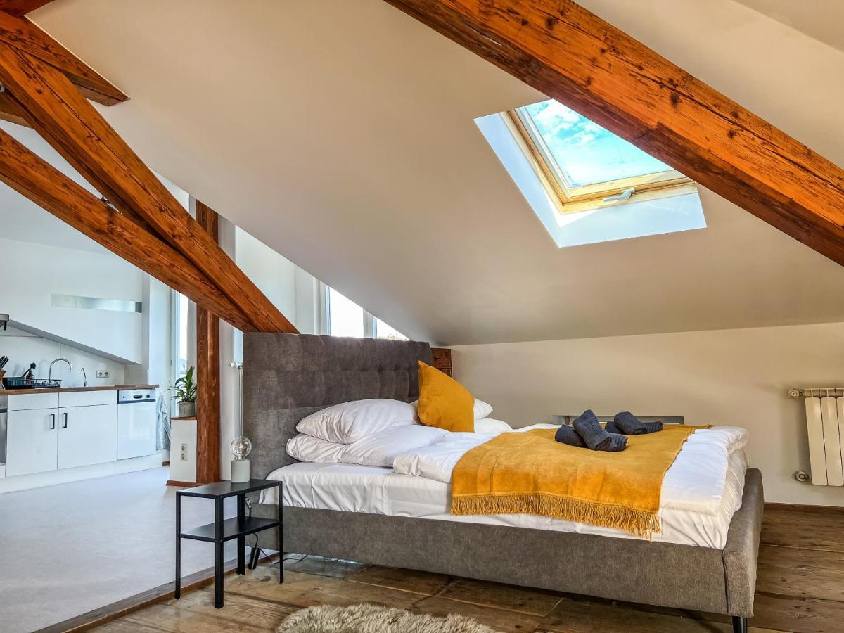 Loft-Wohnung Im Herzen Von Prien - 100M2 - Smarttv ภายนอก รูปภาพ
