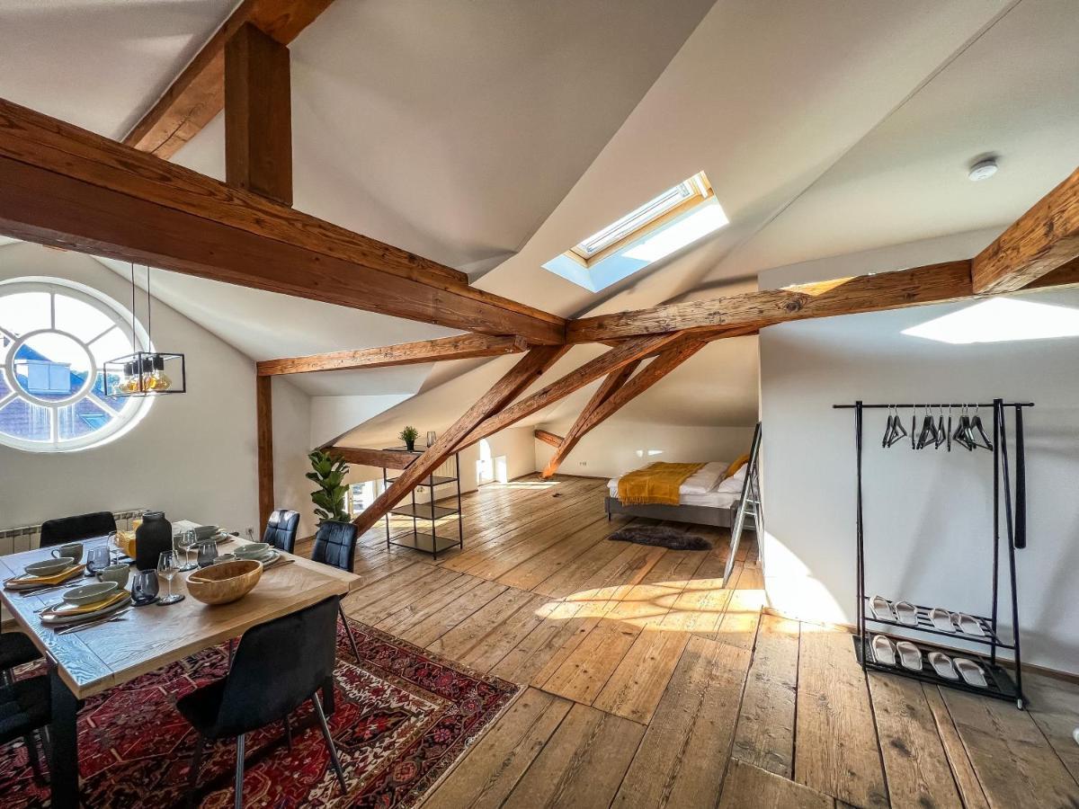 Loft-Wohnung Im Herzen Von Prien - 100M2 - Smarttv ภายนอก รูปภาพ