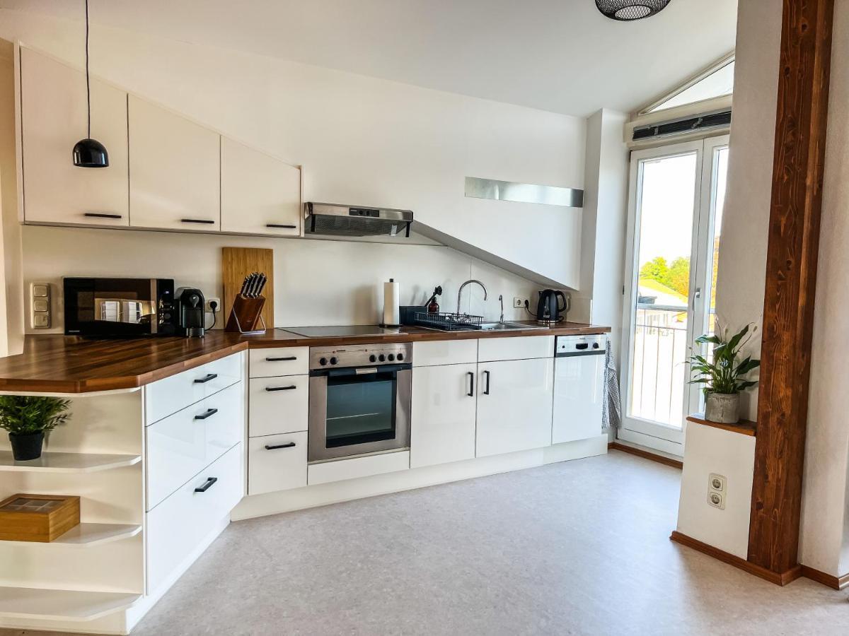 Loft-Wohnung Im Herzen Von Prien - 100M2 - Smarttv ภายนอก รูปภาพ