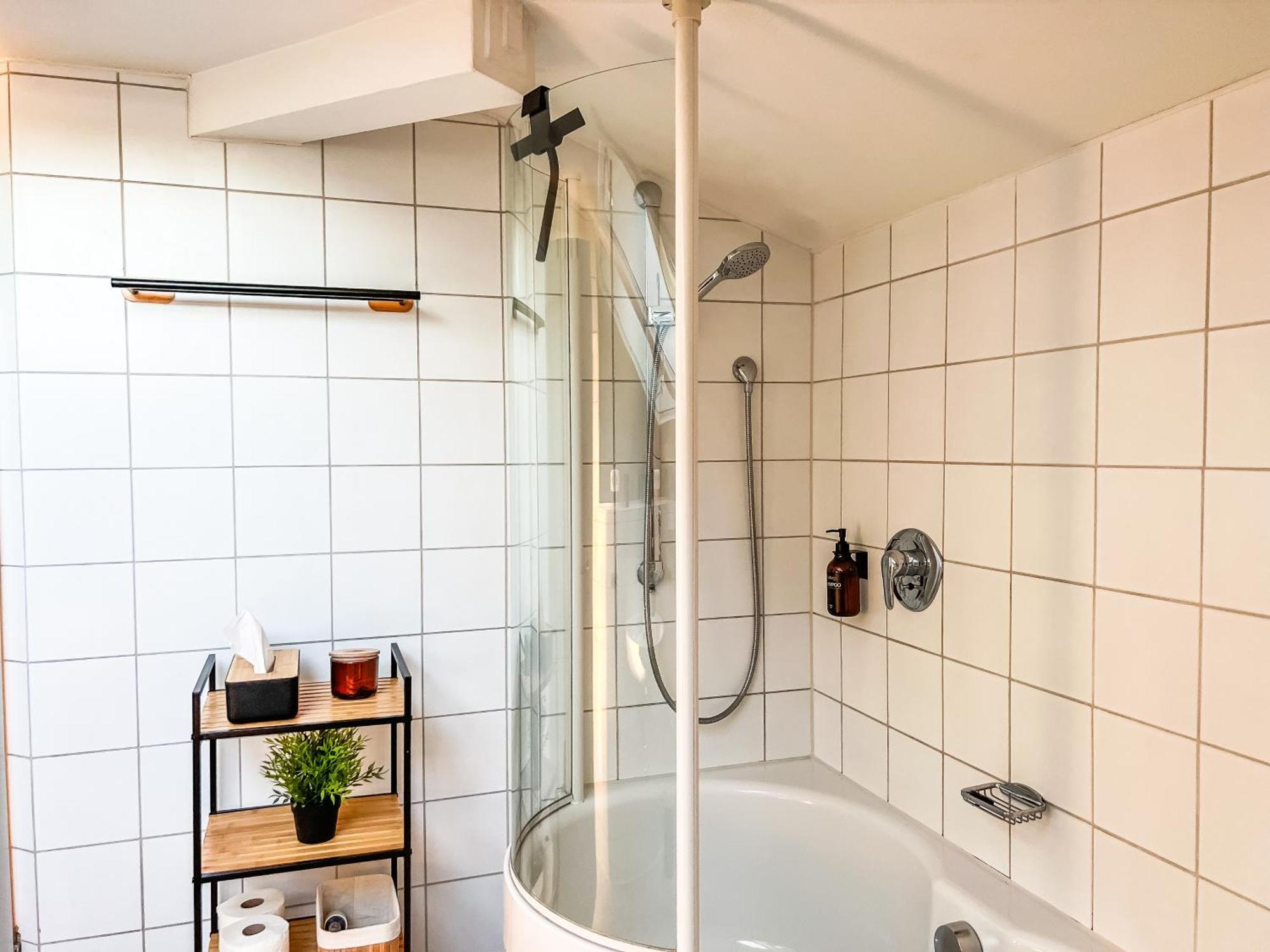 Loft-Wohnung Im Herzen Von Prien - 100M2 - Smarttv ภายนอก รูปภาพ